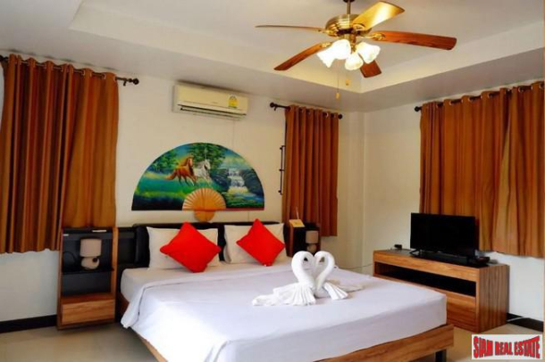 Three Bedroom Modern Thai-Balinese Pool Villa for Rent near Loch Palm-10