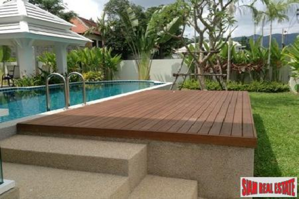 Two Level Penthouse Apartment In Ideal Location With Great Views - North Pattaya-16