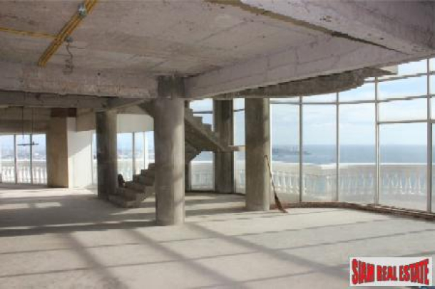 Two Level Penthouse Apartment In Ideal Location With Great Views - North Pattaya-7