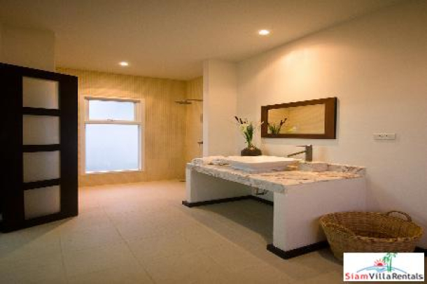 Fresh, Modern Three-Bedroom Pool Villa in Nai Harn-13