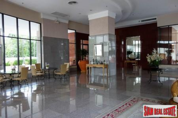 Two Bedroom Riverside Condo with View in Charoenkrung-9
