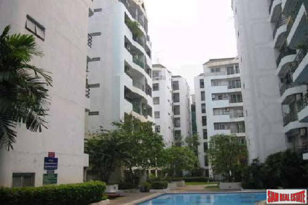 Waterford Park Rama 4 |  Furnished Two Bedroom Apartment in Very Ekkamai.-2