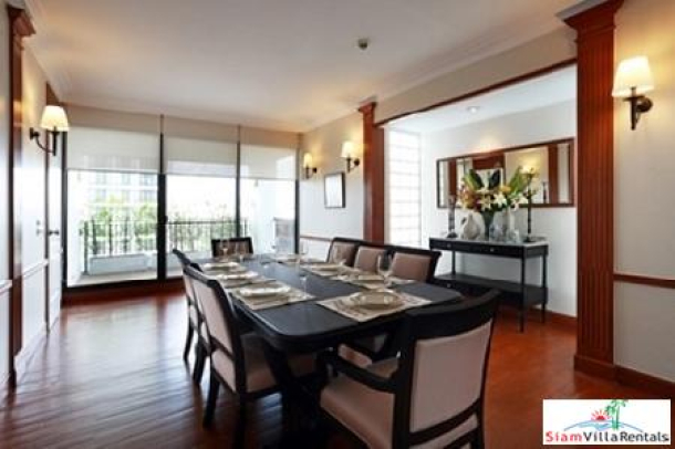 Garden Towers | Modern Three Bedroom Pet Friendly Condo with Open Living in Bang Na-2