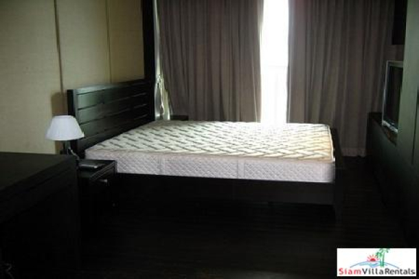 2 bedrooms condo with lake view Asoke/Sukhumvit BTS and MRT station.-4