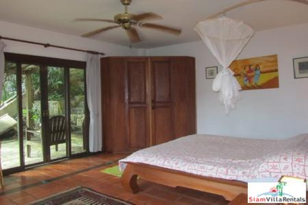 Mountainside Three-Bedroom Holiday Garden Villa with Pool above Patong-7