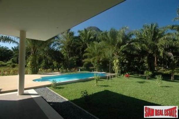 4 Bed Luxury Pool Villa With Cliff View-9