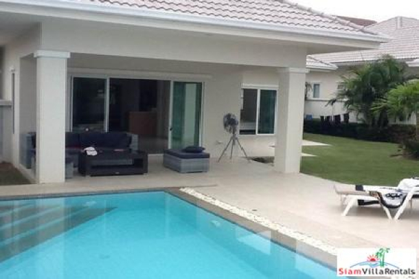 Three-Bedroom House with Pool in West Hua Hin-1