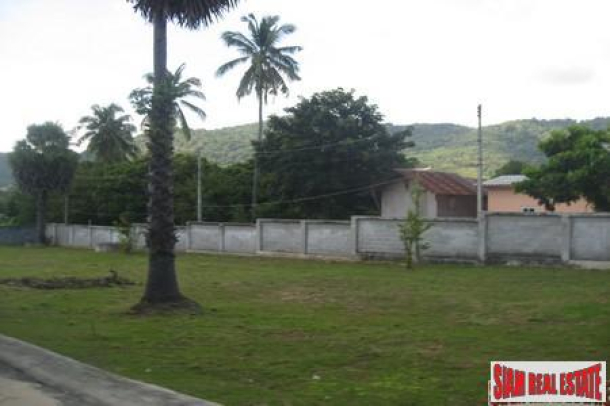 7 Plots of Chanote Land with 2 x 2 Bed Houses for Sale at Rawai-4