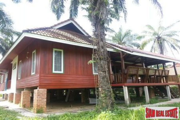3 Bed Thai Teak Wood House-2