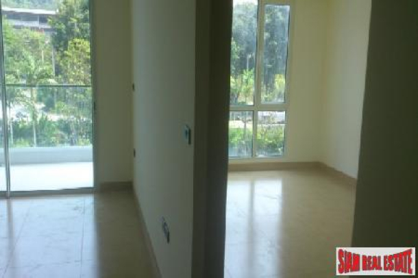 1 Bedroom Apartment In a Quality Beach Resort Area - South Pattaya-4
