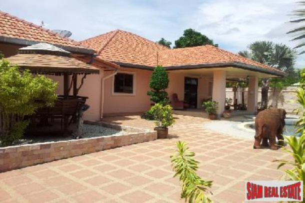 New 5 Bedroom House With Additional Guest House - East Pattaya-4