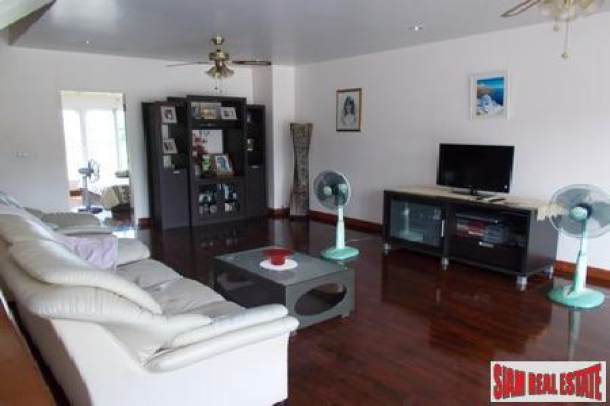 Three-bedroom home in good Chalong residential area-4