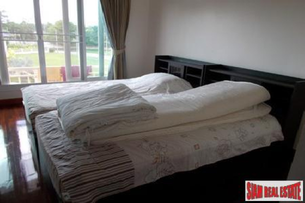 Three-bedroom home in good Chalong residential area-7