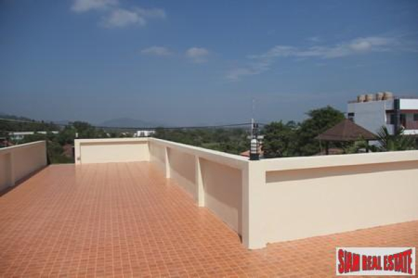 Luxurious three-bedroom villa in Rawai with sea and mountain views-2