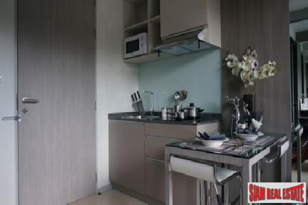 Modern three-bedroom villa in popular Rawai residential location-14