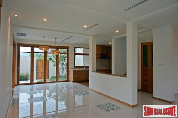 Three-bedroom detached private villa in popular Rawai residential area-10