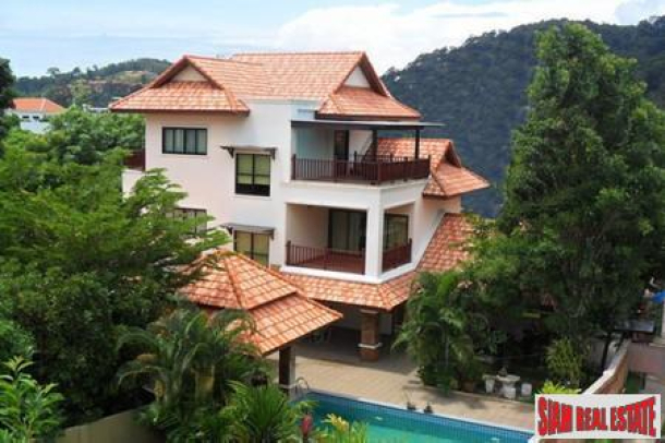 Spacious homes with private swimming pool in good residential area-1