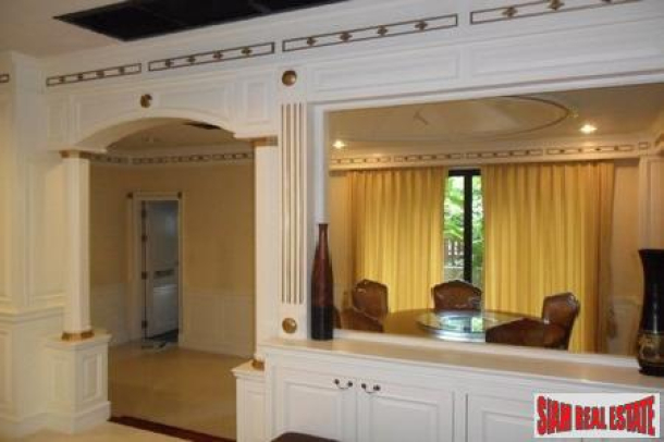 Spacious homes with private swimming pool in good residential area-3