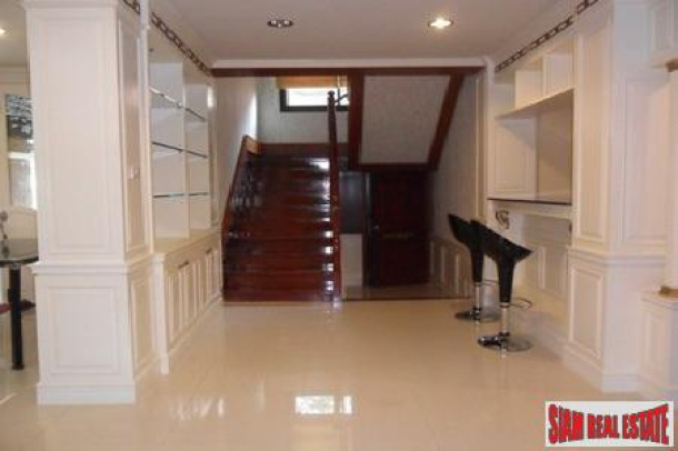 Spacious homes with private swimming pool in good residential area-6