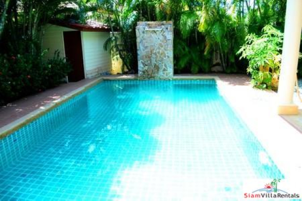 Two-bedroom modern villa in Nai Harn, close to beaches and restaurants-1