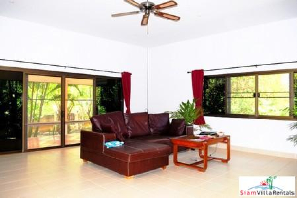 Two-bedroom modern villa in Nai Harn, close to beaches and restaurants-8