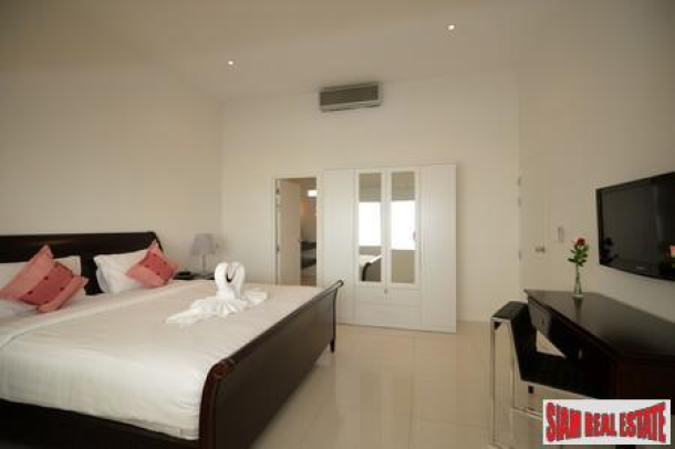 Four-bedroom modern apartment in Karon with sea views-4