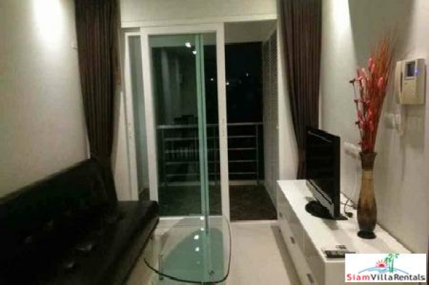 Modern 1 Bedroom Condo with Mountain Views in Patong-6