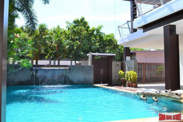 Garden Village Pasak 8 | Three-bedroom Home with Private Pool in Quiet Residential Area-4