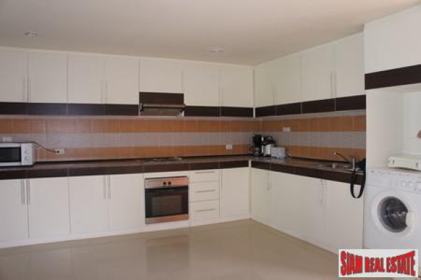 Two-bedroom modern apartment in Rawai with excellent outdoor facilities-9