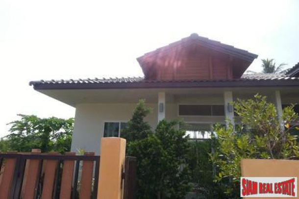Beautiful Modern House With 2 Beds 300 Meters From Beach-3