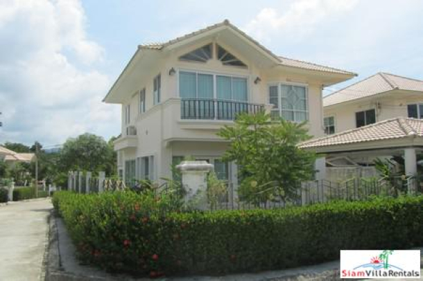 Supalai Hills | Very Nice Three Bedroom House for Rent in Thalang-1