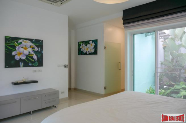 Central Hua Hin studio apartment located on the main road-28