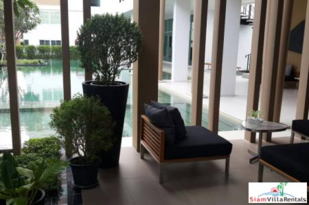 Central Hua Hin studio apartment located on the main road-8