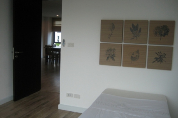 Click Condo | Elegant Three Bedroom Condo with Beautiful Views for Rent at Ekkamai-4