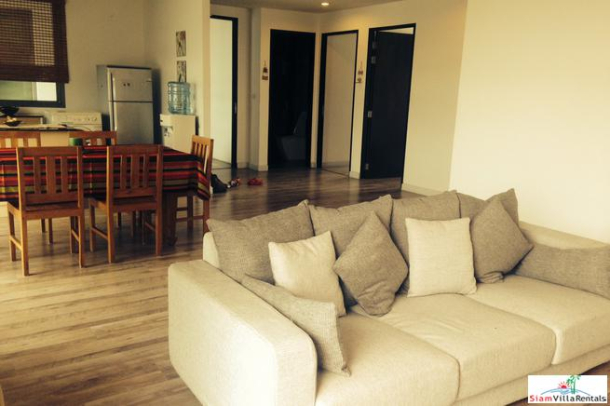 Click Condo | Elegant Three Bedroom Condo with Beautiful Views for Rent at Ekkamai-9