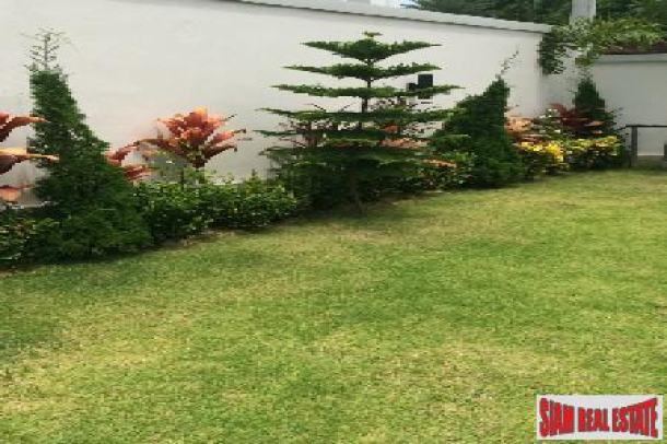 Rawai three-bedroom private pool villa with landscaped garden-6