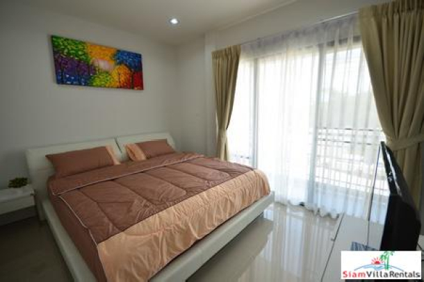 Luxury Thai condominium in secure building with good onsite facilities-11