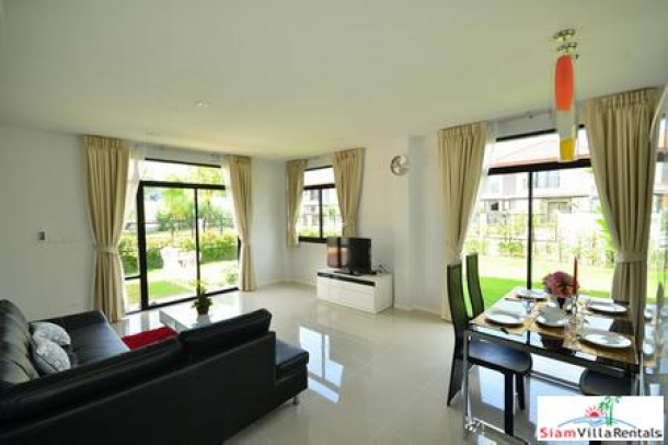Tropical and trendy three-bedroom villa located near Jomtien beach-17