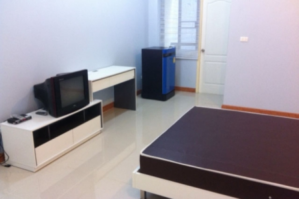 Newly-built fully furnished one-bedroom apartment close to Suvarnabhumi Airport-2