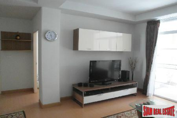 One-bedroom modern apartment walking distance from BTS Phayathai-7