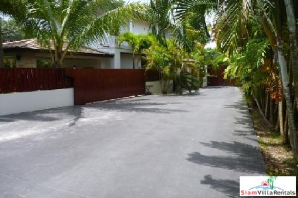Four-bedroom private pool villa located near golf course and international schools-2
