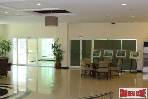 One-bedroom modern studio in a good location near central Patong-9