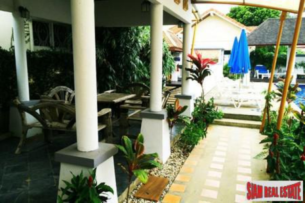 Three-bedroom home in Nai Yang with private outdoor terrace, communal pool and gym-5