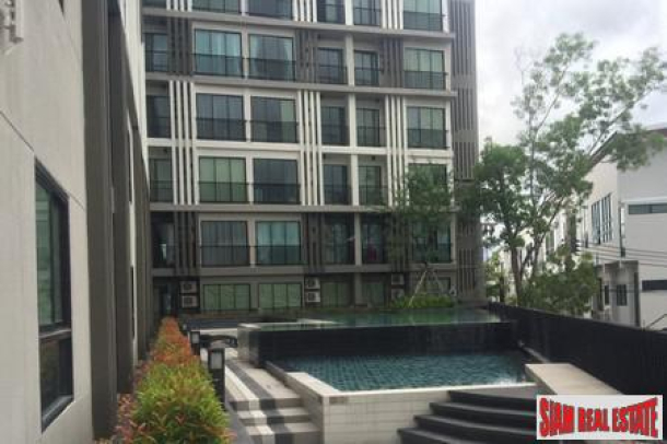 One-bedroom modern apartment in the heart of Cherng Talay with communal pool and gym-5