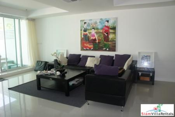 Modern Three-Bedroom Townhome with Private Pool in Kathu-2