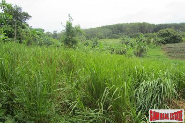 Gently sloping 2 rai area of land in Cherng Talay-1