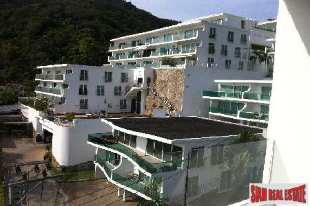 Kata Ocean View | Modern One Bedroom Seaview Condo for Rent in Kata Hills-12