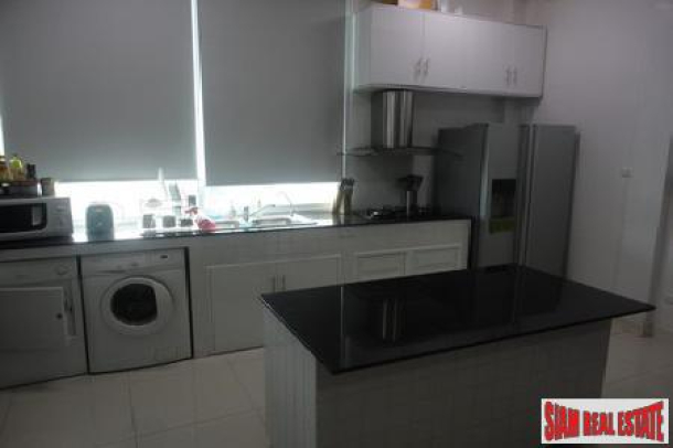 2 Bedrooms 2 Bathroom Modern Townhome in Patong-3