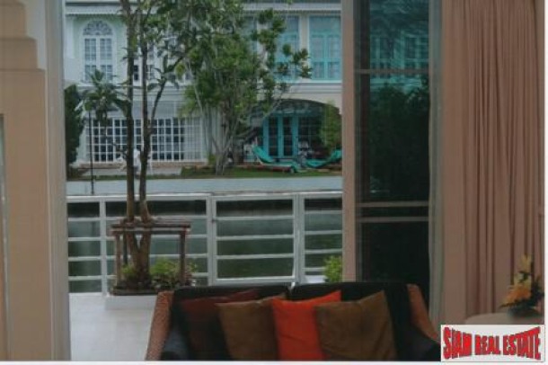 Waterfront Villa | Three Bedroom Renovated Modern House with Private Boat Mooring for Rent at Boat Lagoon-5