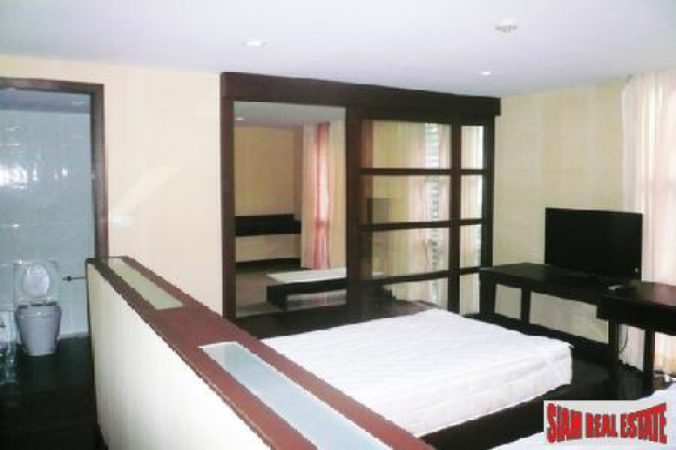 One-Bedroom Serviced Apartment in Great Patong Location-6